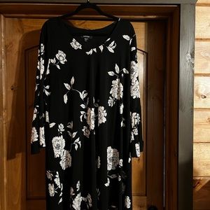 Black and white Karen Kane dress